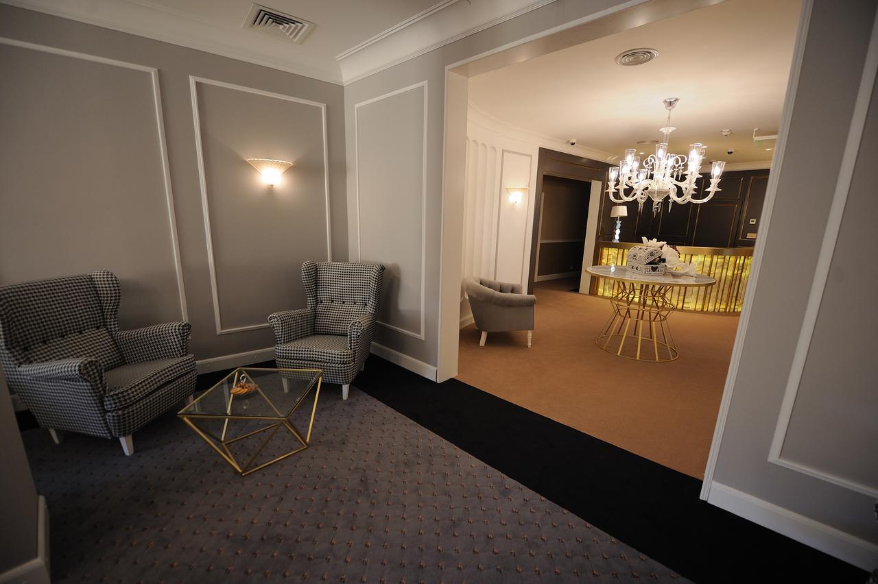 Hotel Splendid 1900 Κραϊόβα Εξωτερικό φωτογραφία